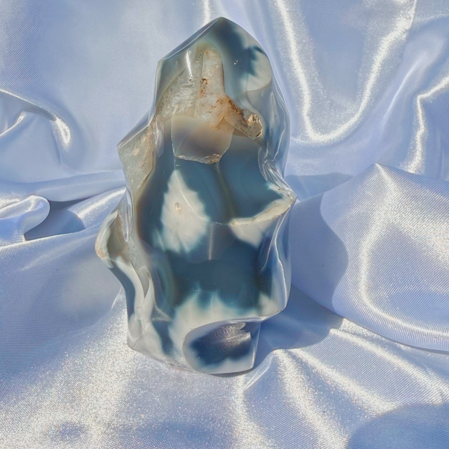 Orca Agate W/ Quartz Flame (B)