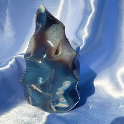 Orca Agate W/ Quartz Flame (M)